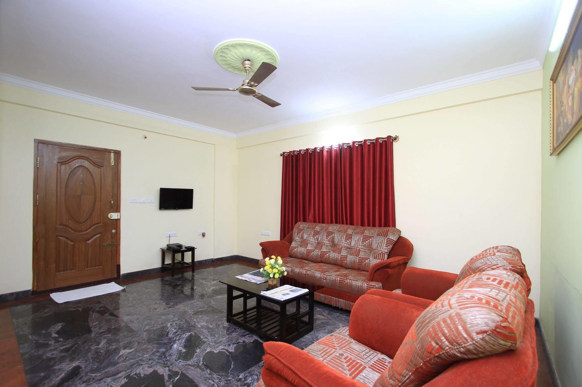 Sr Comfort Bed & Breakfast Yelahanka ภายนอก รูปภาพ